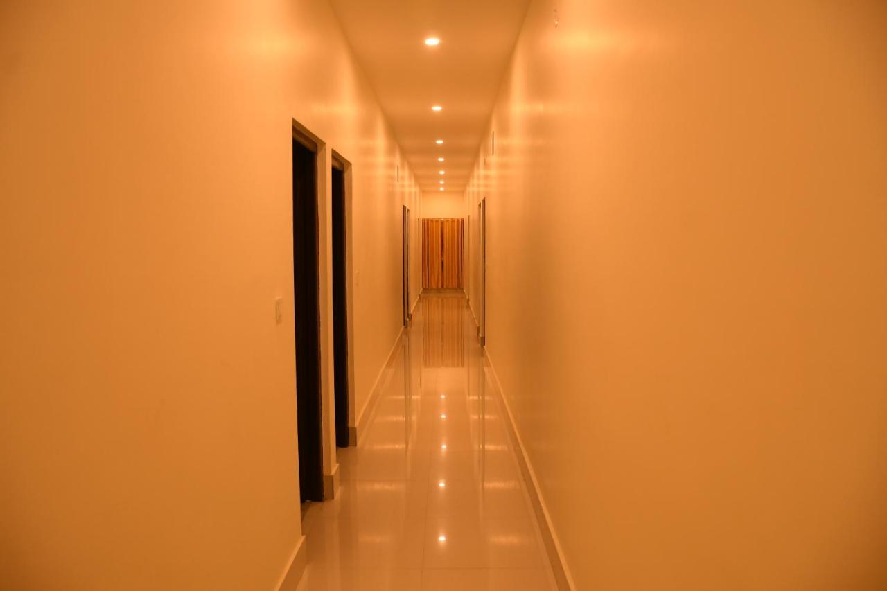 Hotel Aayes And Resort Шантиникетан Экстерьер фото