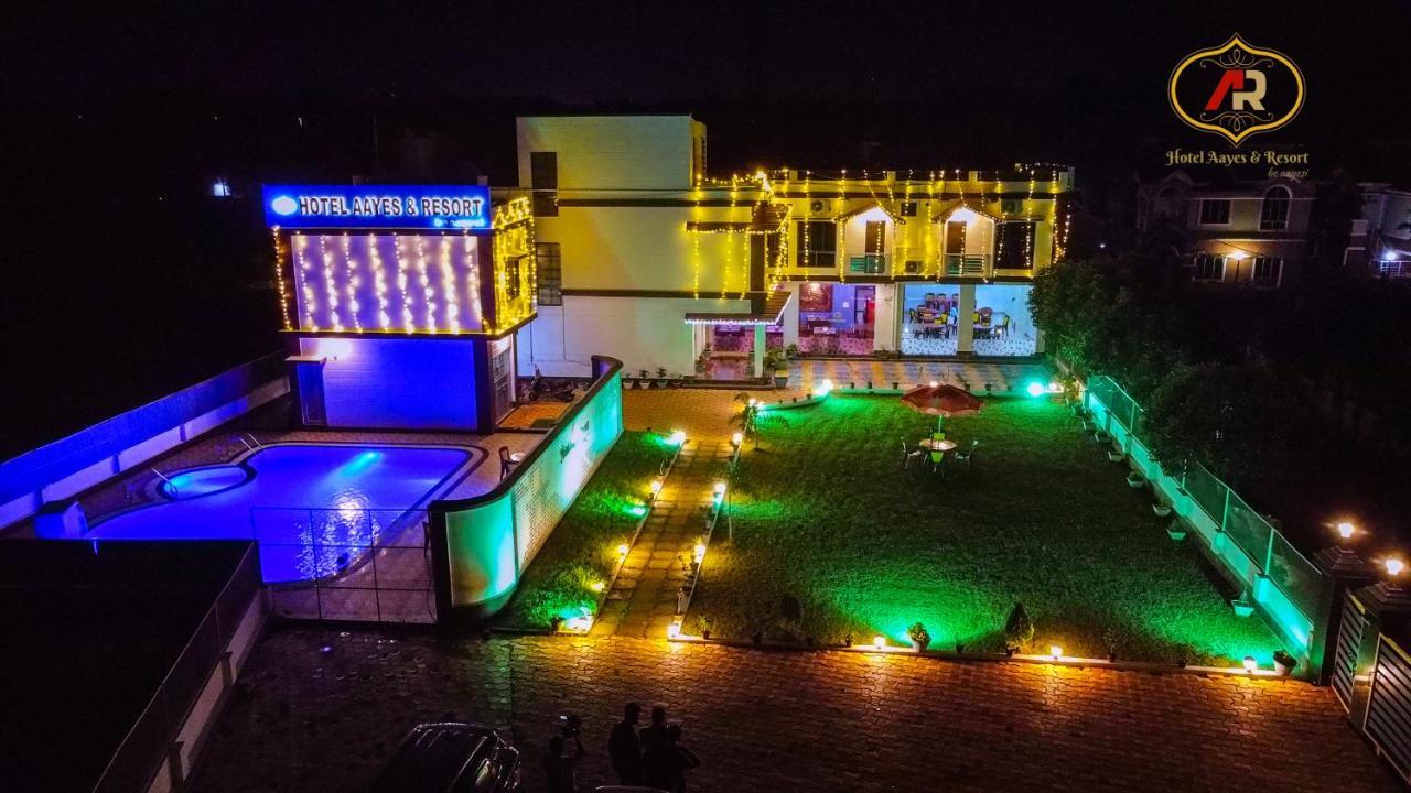 Hotel Aayes And Resort Шантиникетан Экстерьер фото